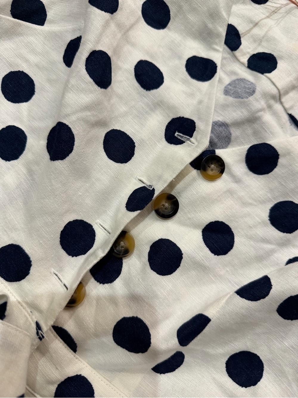 Boden 🆕 ADORABLE Linen/Navy  zip and button Dot Tie-Waist  shorts/Romper - Picture 4 of 8